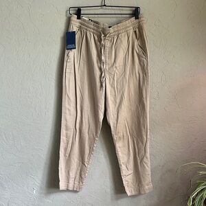 GAP pull‎ on khaki pants, stretchy waist, drawstring, tie, size medium
